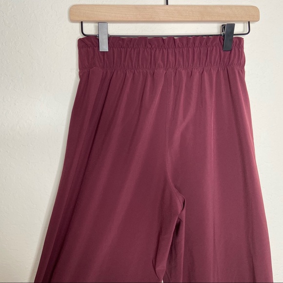 JoyLab High-Waisted Wide Leg Capri Burgundy Ruffle - Picture 5 of 8